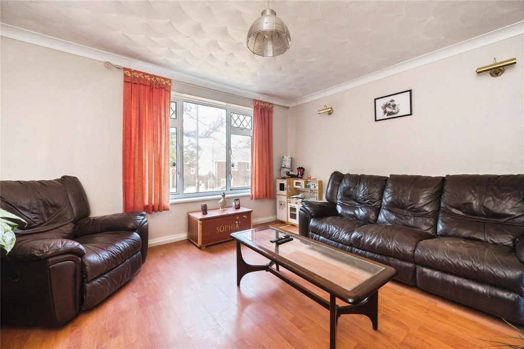 Property photo 2 of 13 Picture No. 21