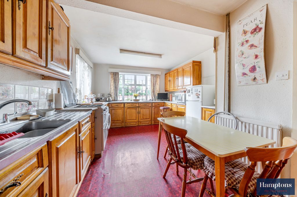Property photo 3 of 15