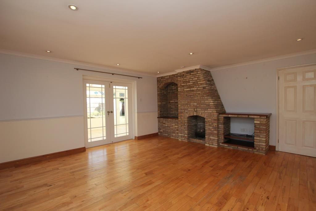 Property photo 2 of 17 Recep2.Jpg