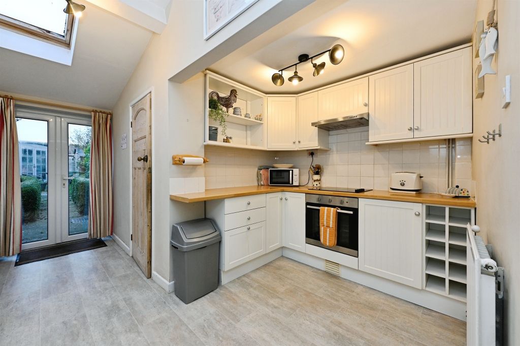 Property photo 3 of 20