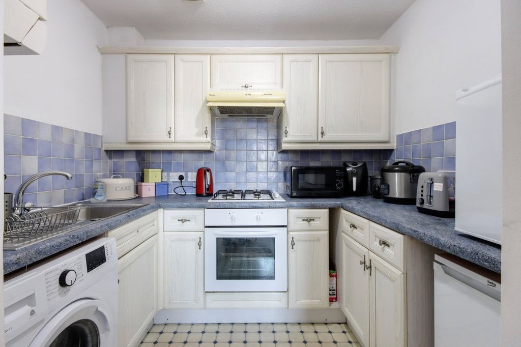 Property photo 2 of 8 Picture No. 03