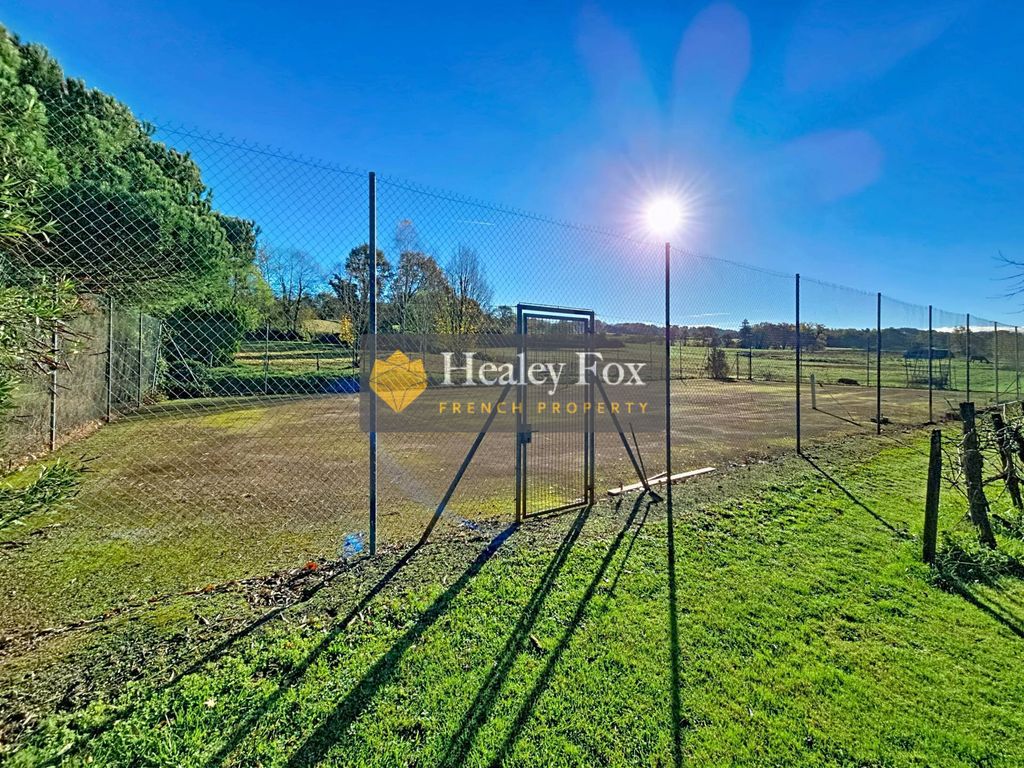 Property photo 3 of 23