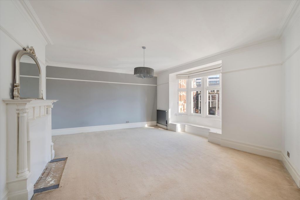 Property photo 3 of 13 Image