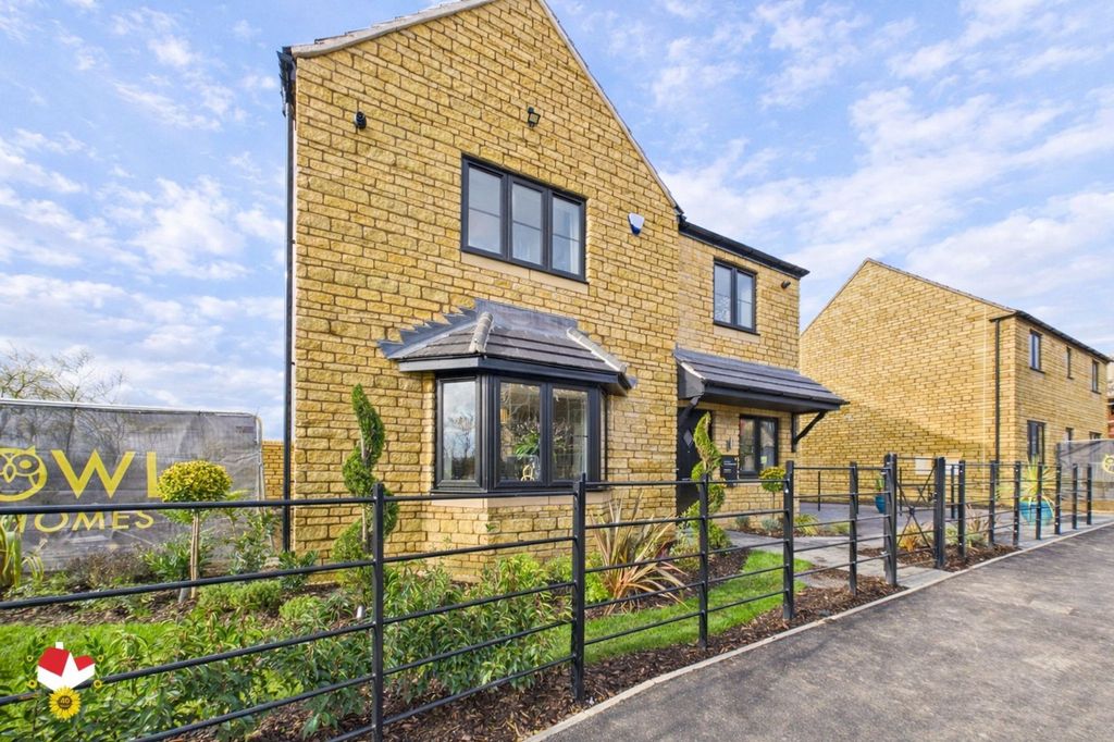 Property photo 1 of 26