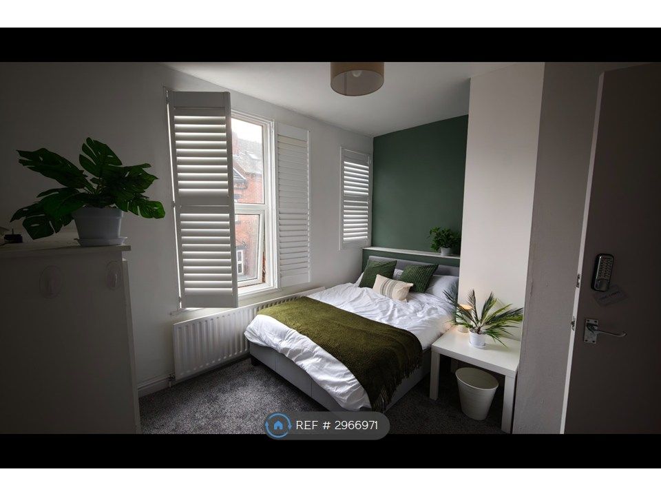 Property photo 3 of 11 Bed 3
