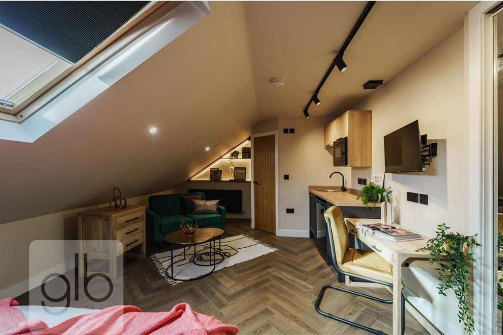 Property photo 2 of 11 2.Png