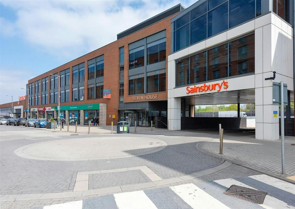 Property photo 1 of 14 Seven House External 1