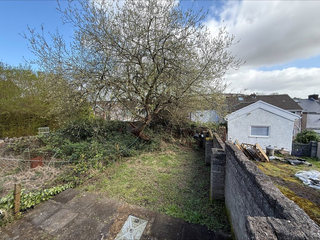 Property photo 3 of 8