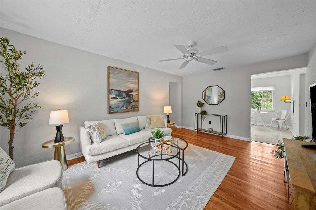 Property photo 3 of 18 <Alttext/>