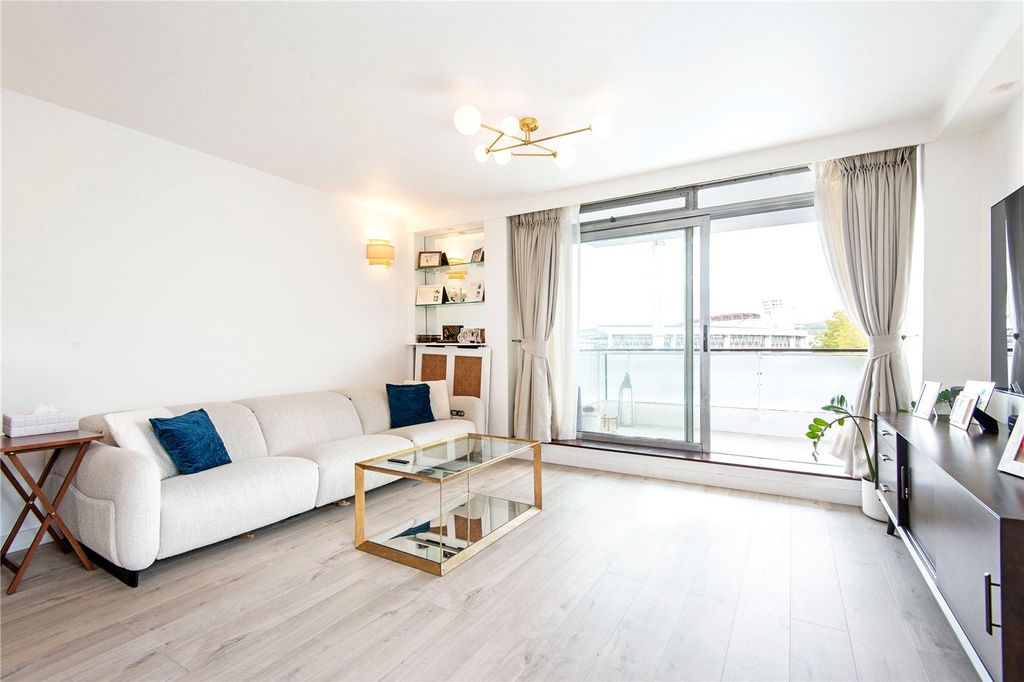 Property photo 2 of 13 Picture No. 03