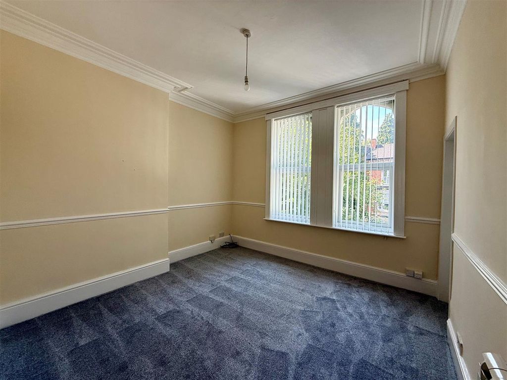 Property photo 3 of 5 Lounge.Jpg