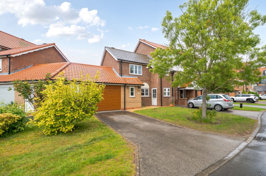 Property photo 1 of 27 1463608-1-6A047Ac09351d