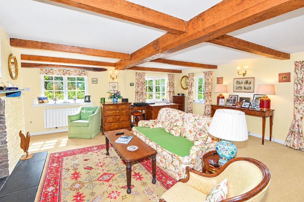 Property photo 3 of 27 Drawing Room