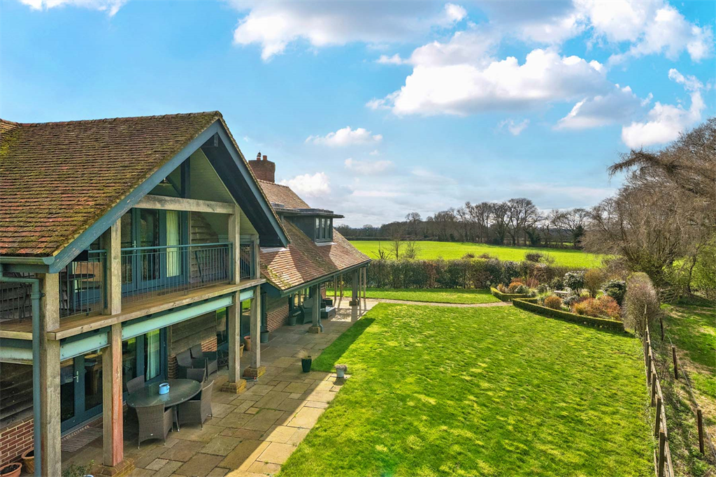 Property photo 3 of 20