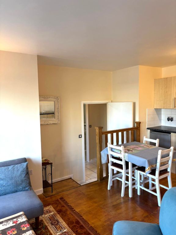 Property photo 2 of 9