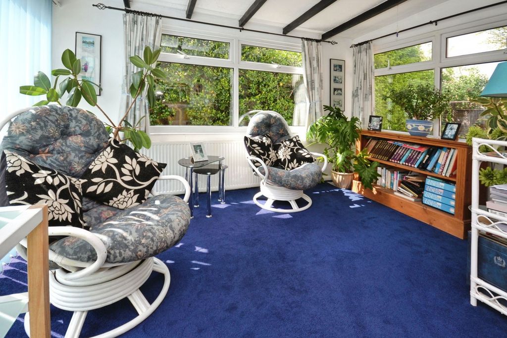 Property photo 3 of 19