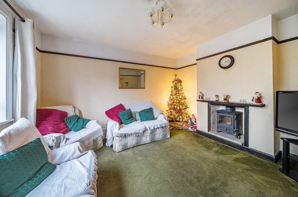 Property photo 3 of 17 1388441-14-693c3c...