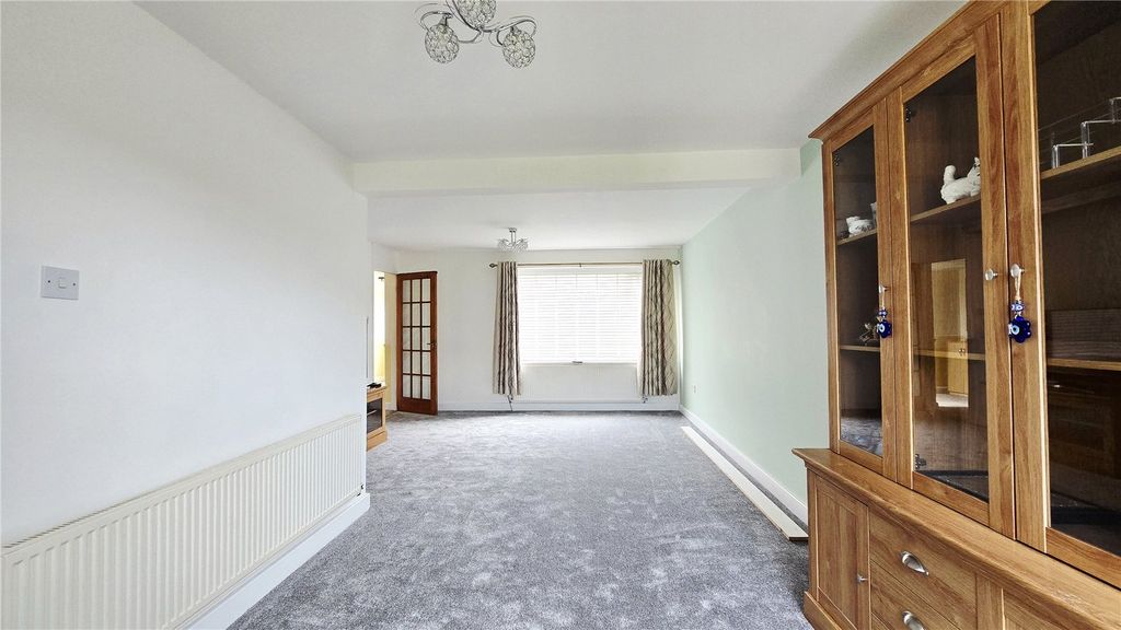 Property photo 3 of 17 Picture No. 05
