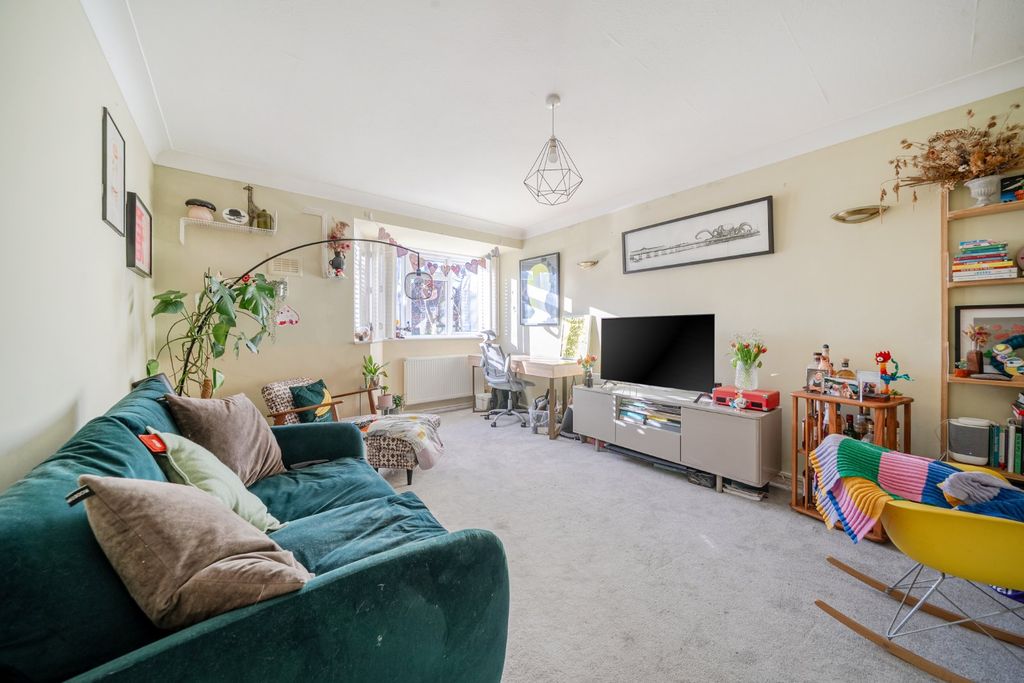 Property photo 1 of 9 Picture No. 24