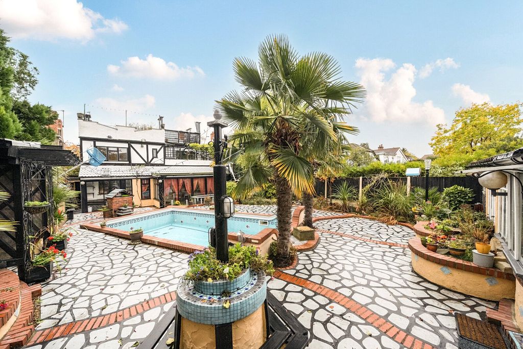 Property photo 1 of 21 Picture No. 02