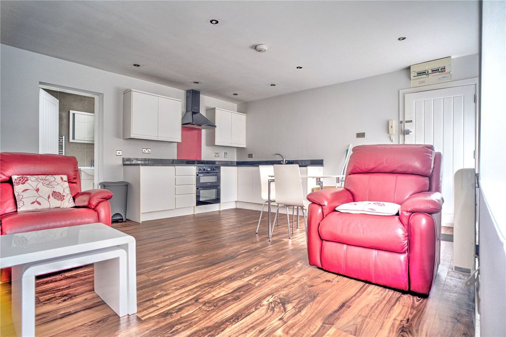 Property photo 2 of 6 Picture No. 02