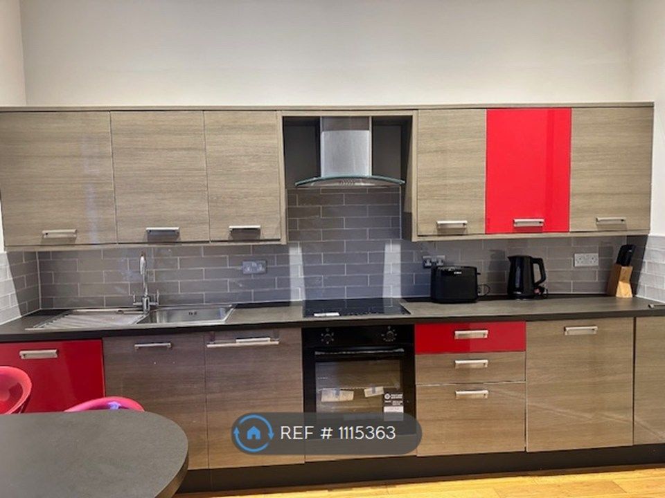 Property photo 1 of 6 Kitchen/Dining Area