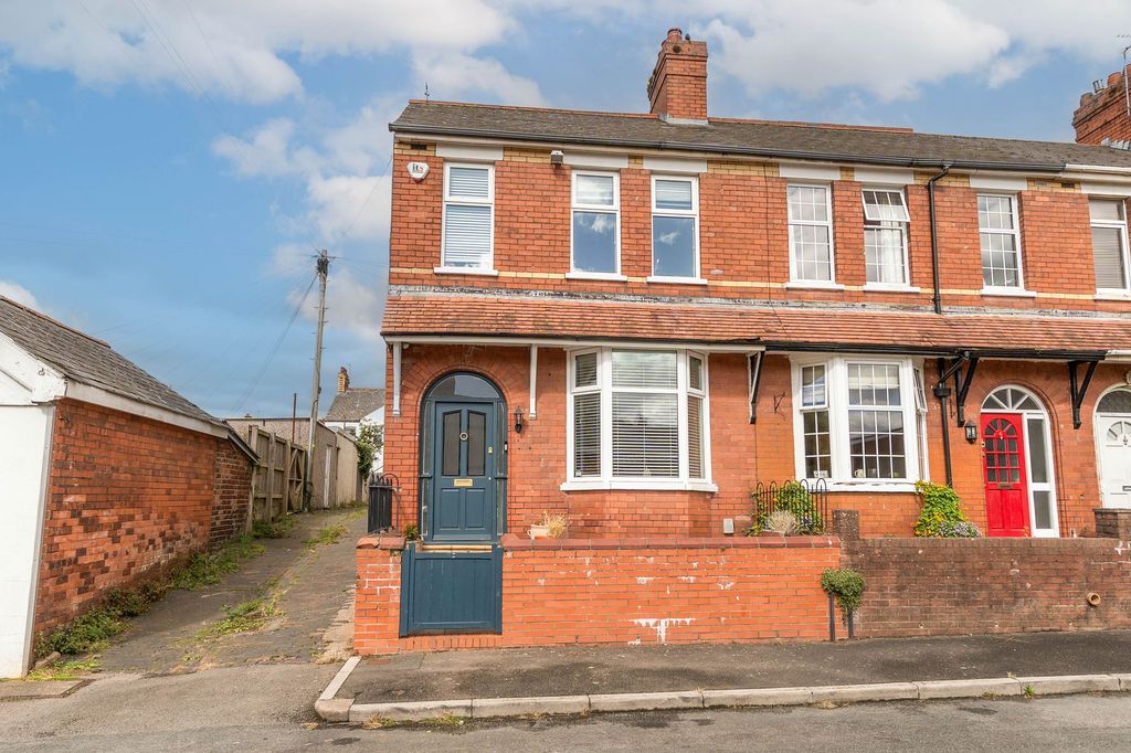 Property photo 1 of 27