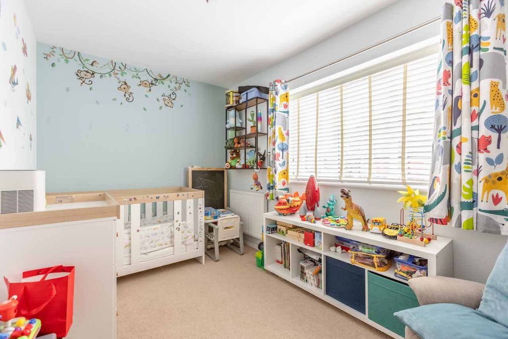 Property photo 2 of 16