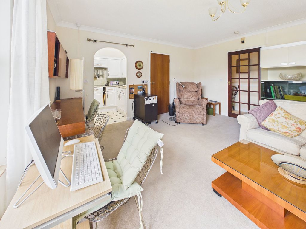 Property photo 2 of 14