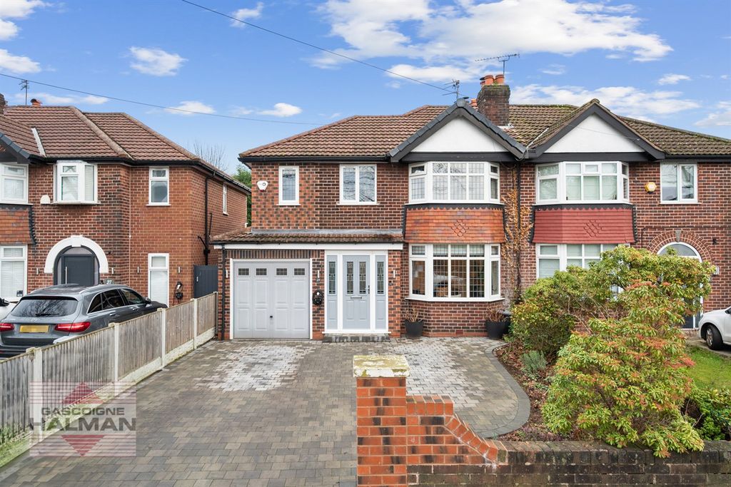 Property photo 1 of 40 (Main)