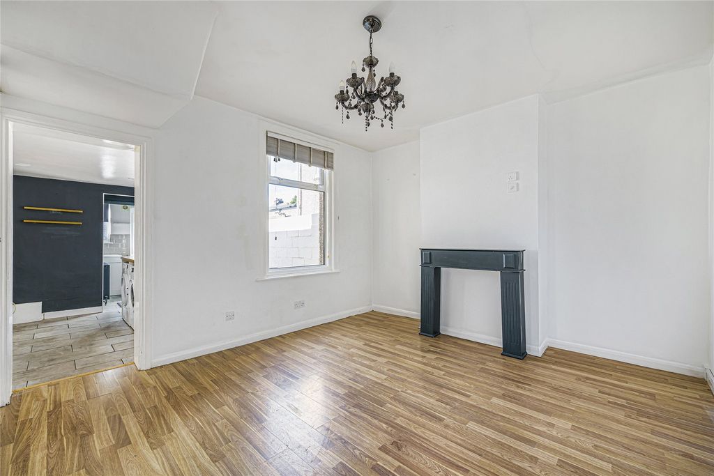 Property photo 3 of 22 Reception Room 2