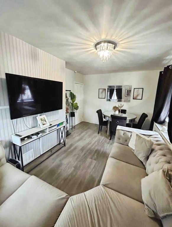 Property photo 2 of 10 Gallery