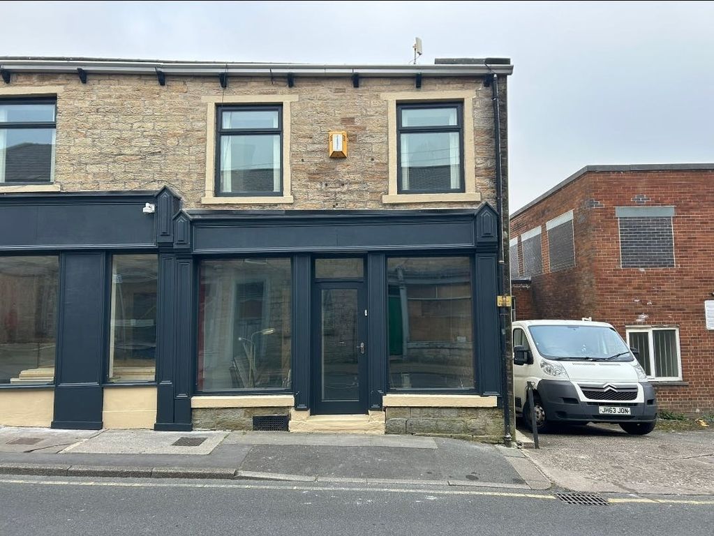Property photo 2 of 4 External