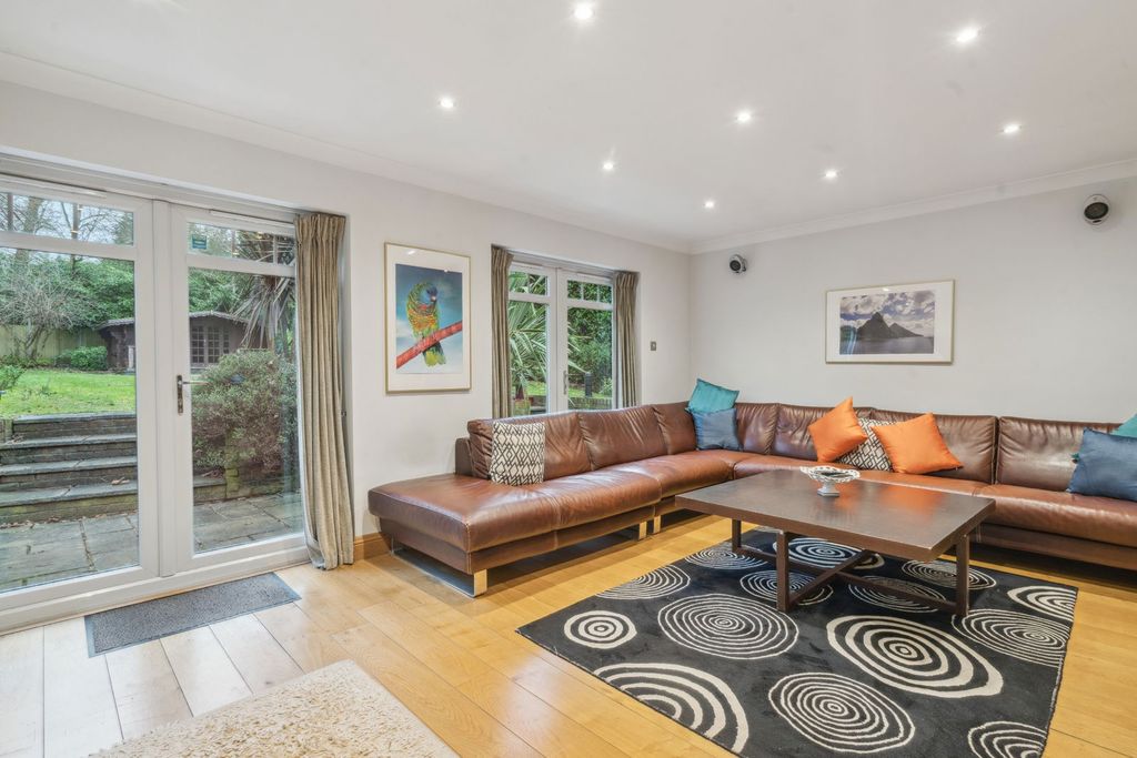 Additional image 10 of 6 bed detached house for saleSouth View Road, Pinner Hill HA5