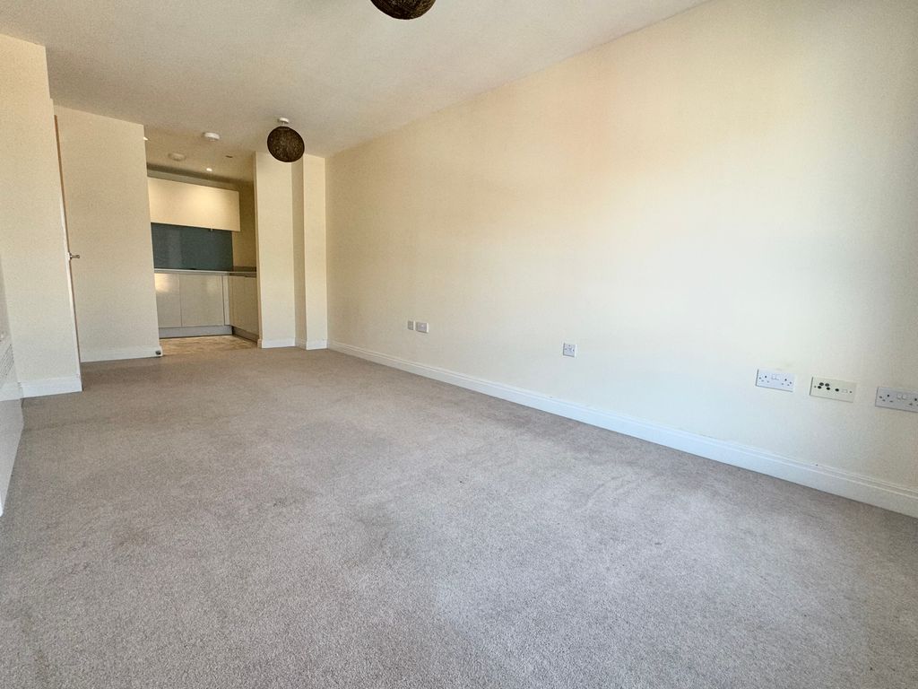 Property photo 2 of 16 Img_7142