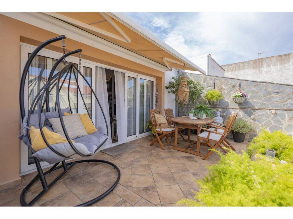 Property photo 1 of 30