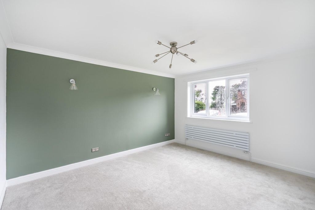 Property photo 3 of 15 Living Room