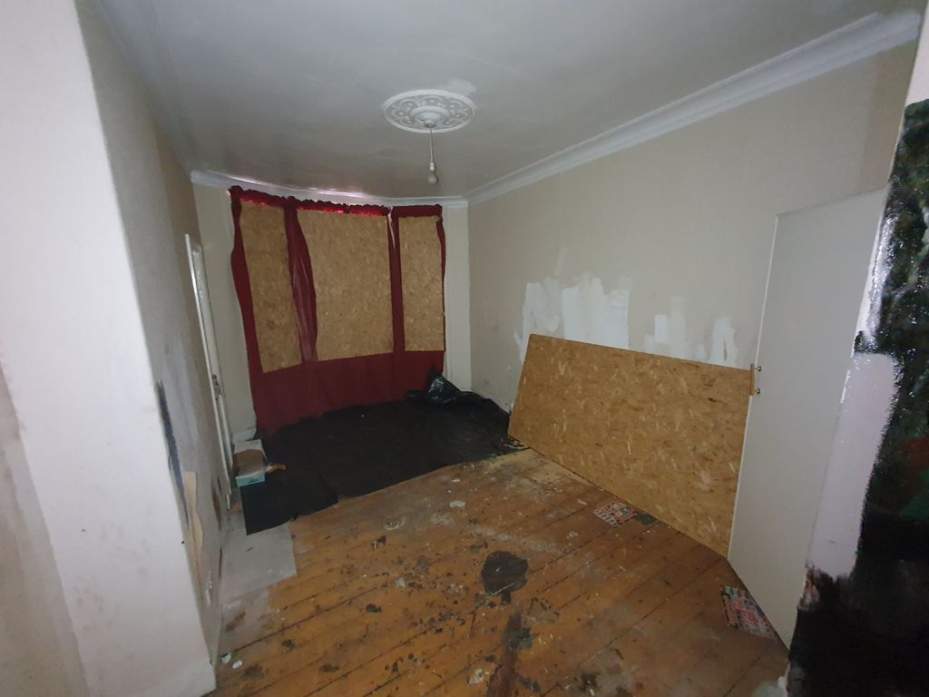 Property photo 2 of 11 2