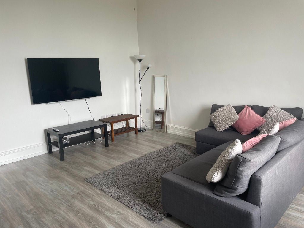 Property photo 2 of 11 Photo 2