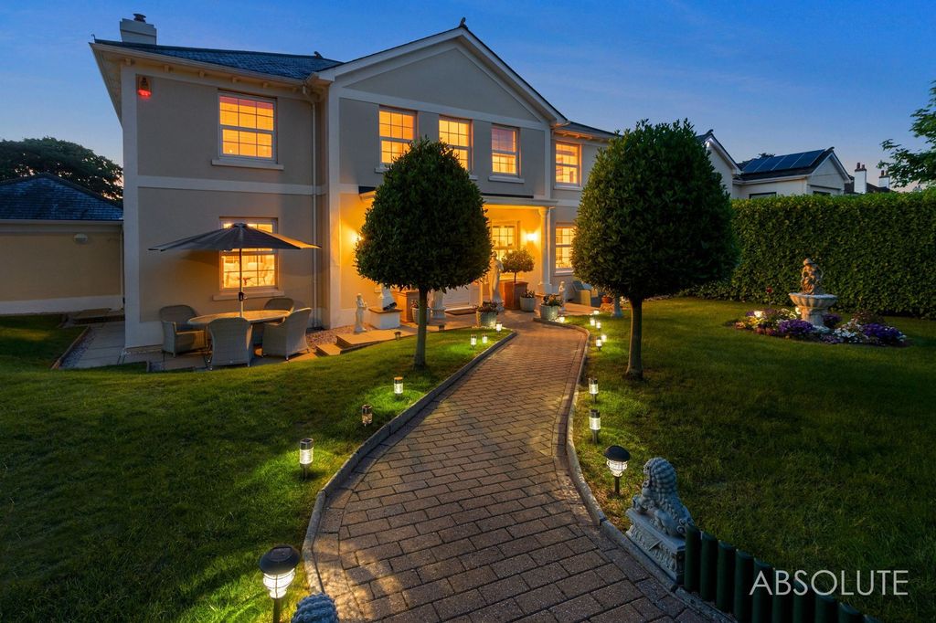 Property photo 1 of 36