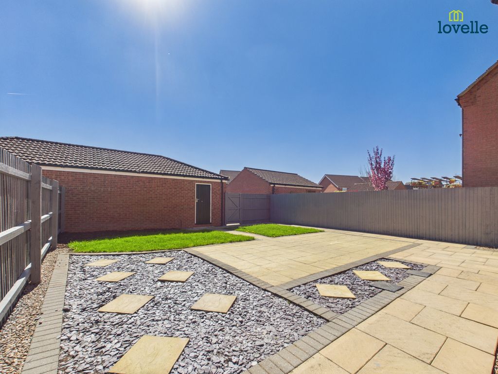 Property photo 2 of 19