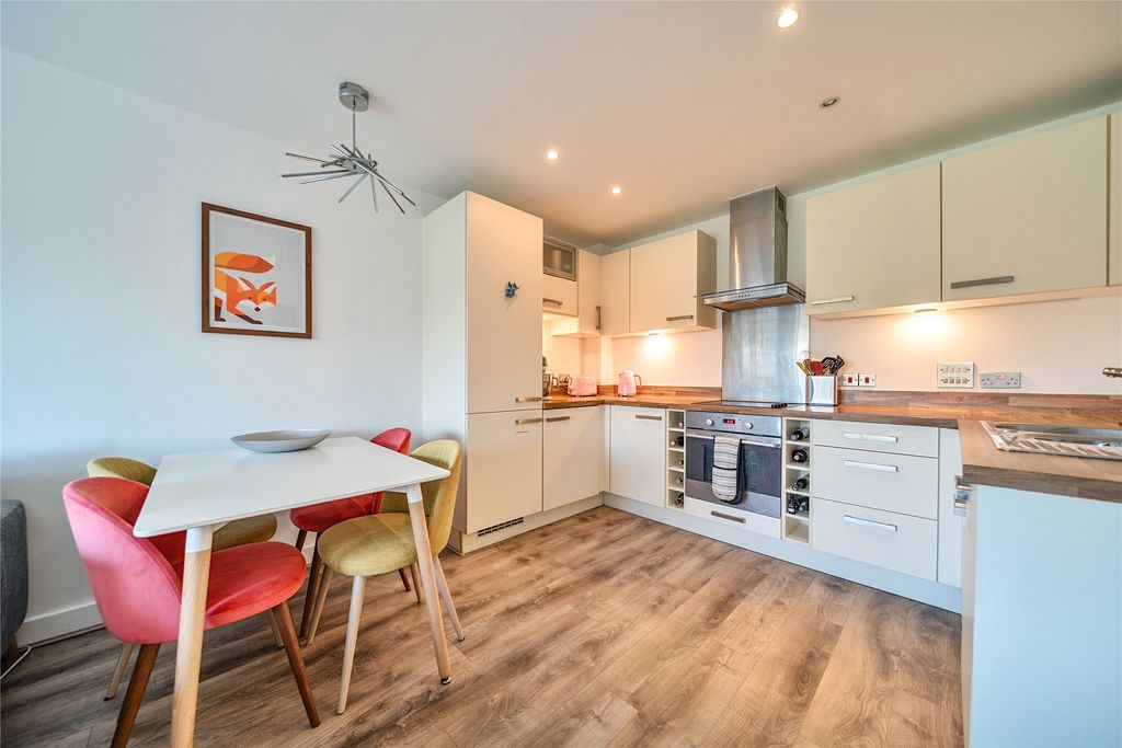 Property photo 1 of 17 Picture No. 05