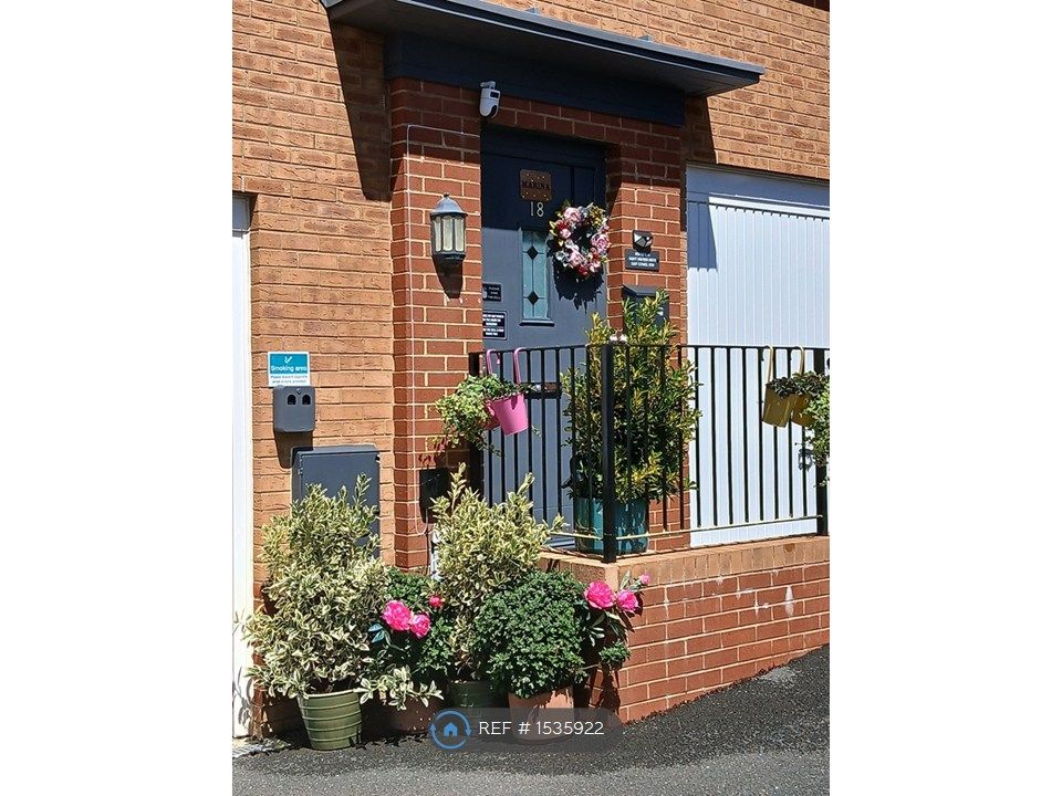 Property photo 2 of 19