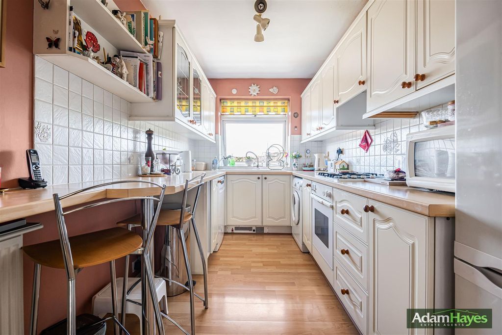 Property photo 3 of 18 7_92586_Watermarked.Jpg