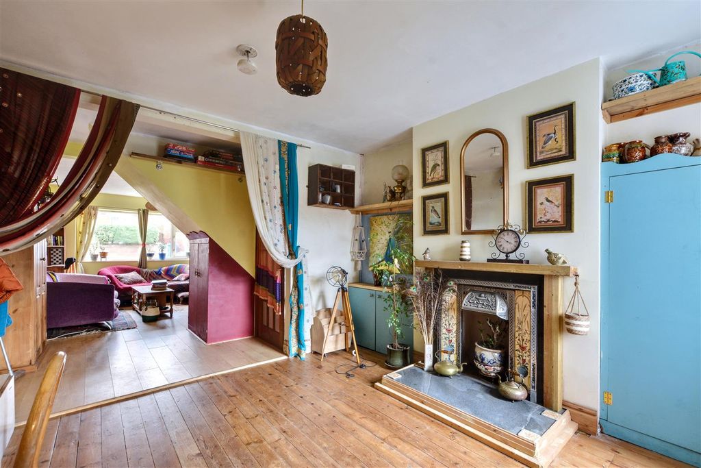 Property photo 2 of 17 Dining Room.Jpeg