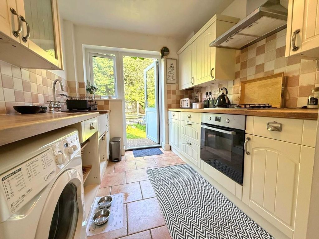 Property photo 3 of 11 5.Jpg