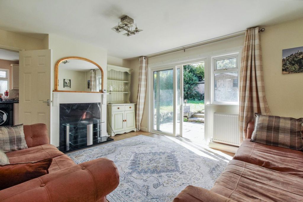 Property photo 2 of 18
