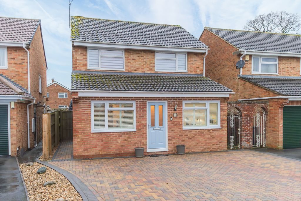 Property photo 1 of 28 4527510