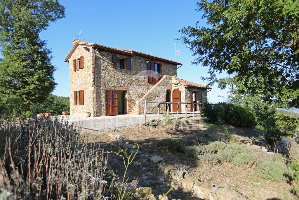 Property photo 2 of 26