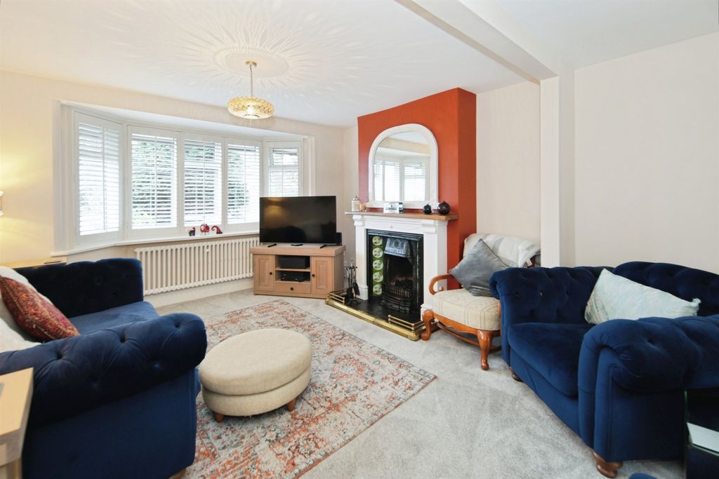 Property photo 3 of 31